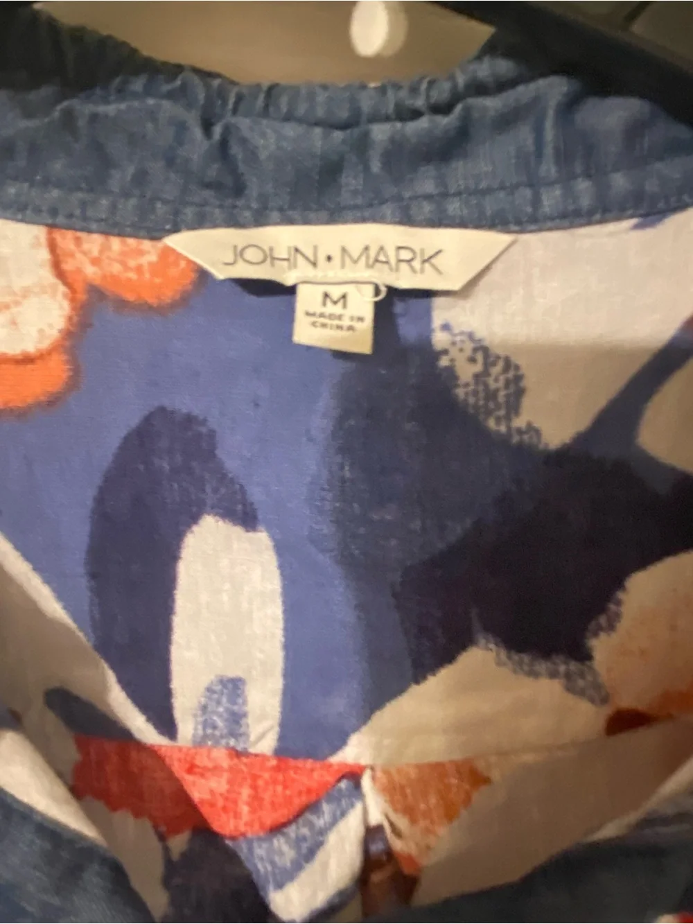 John Mark Blue Floral V-Neck Pullover with Red Accents